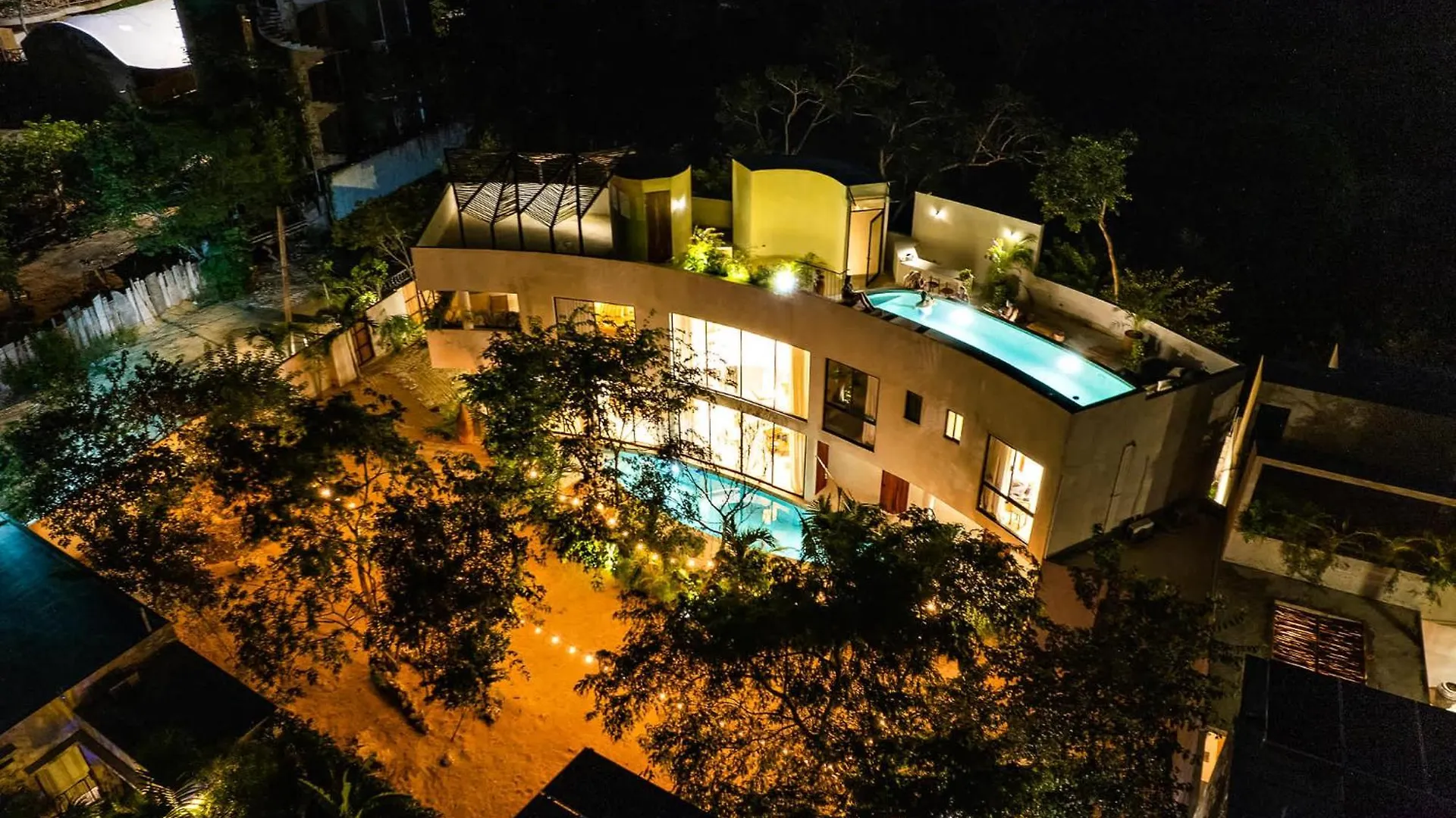 Majestic Jungle Villa With 2 Pools & Rooftop Bbq Tulum